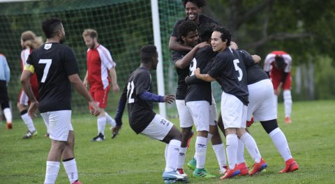 Hammomdagi yalangoch ayollar video onlayn