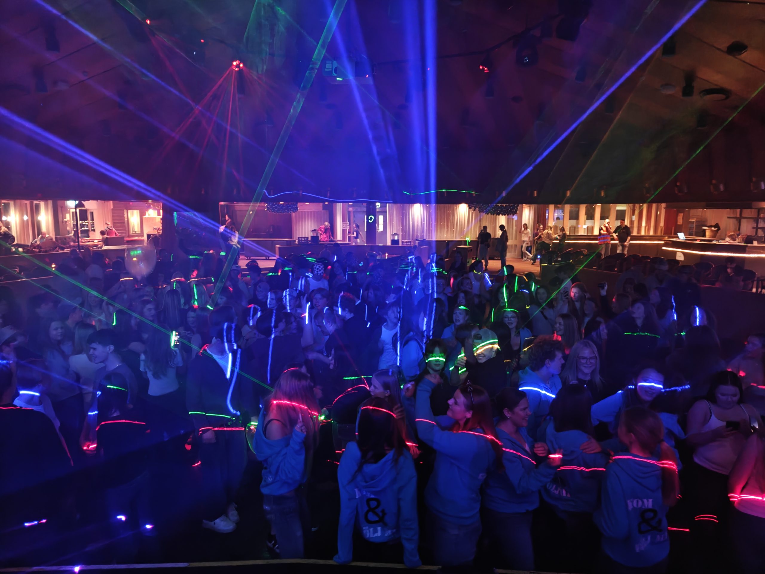 disco, ungdomar, Moraparken, Fighting the darkness